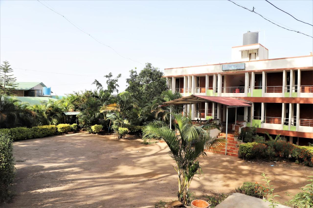 River Palace - A Valley View Hotel Panchgani Luaran gambar