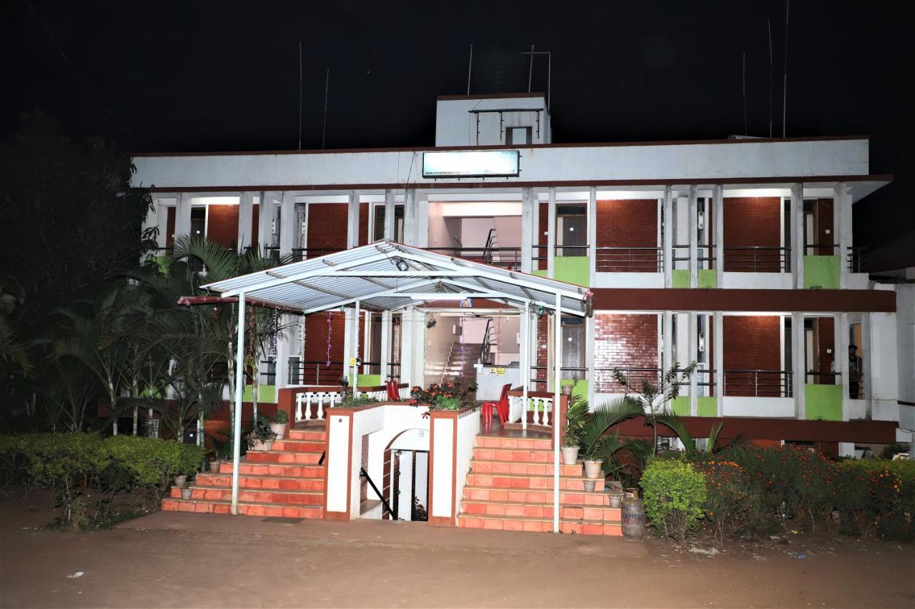 River Palace - A Valley View Hotel Panchgani Luaran gambar